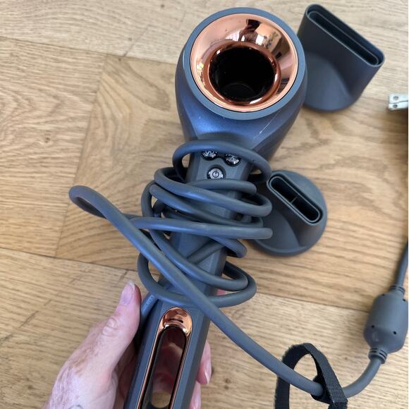 HowellX - Professional Smart Hairdryer - Picture 3 of 5